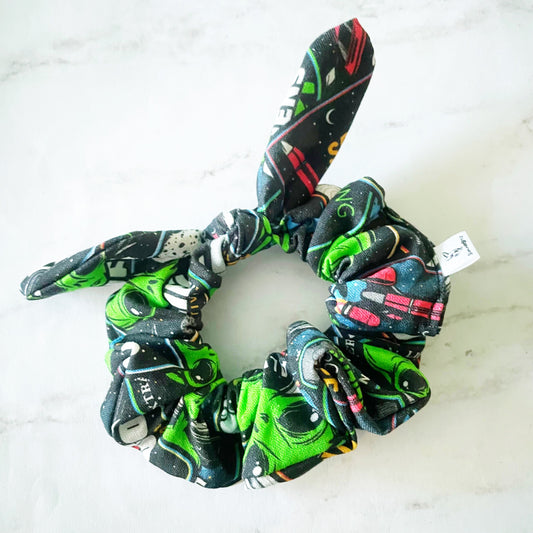 I come in Peace Alien Bow Scrunchie, Alien Gift, Hair Accessories, Bow Hair Tie, SummerStyle Bracelets