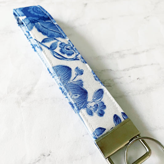 Blue Floral Patchwork Key Fob Wristlet, 6.5in Wristlet Lanyard, Keychain Wristlet, Handmade Lanyard, SummerStyle Bracelets