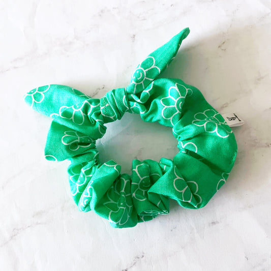Green Happy Daisy Bow Scrunchie, Floral Gift, Hair Accessories, Bow Hair Tie, SummerStyle Bracelets