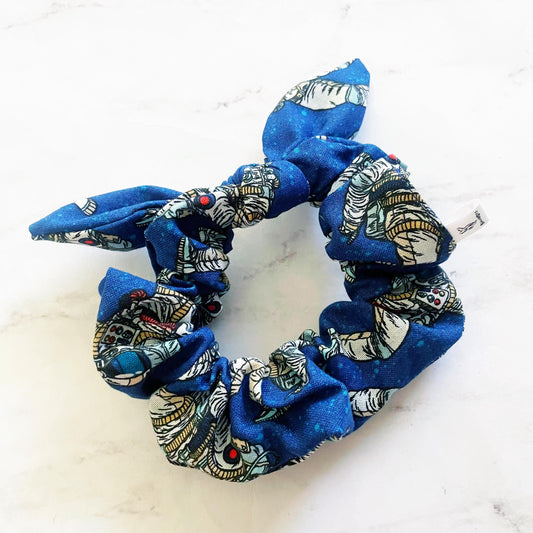 Astronaut Bow Scrunchie, Scrunched Bow Hair Tie, Hair Accessories, Moon & Stars Gift, SummerStyle Bracelets