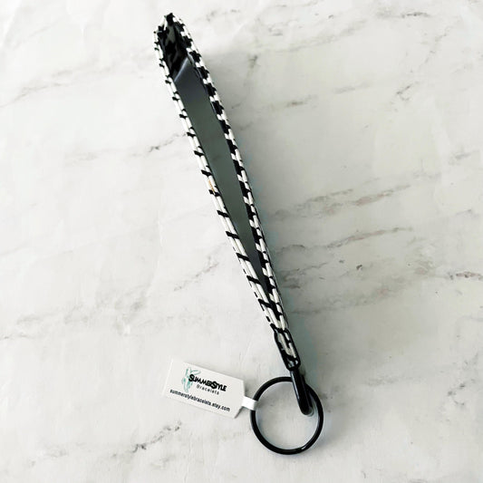 Black & White Checkered Key Fob Wristlet, 6.5in Wristlet Lanyard, Keychain Wristlet, Handmade Lanyard, SummerStyle Bracelets