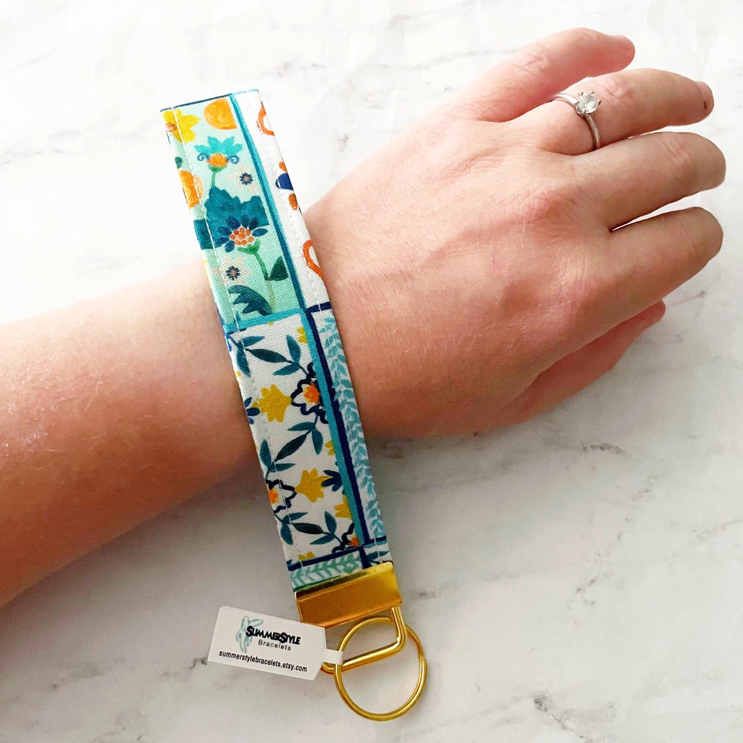 Italian Summer Key Fob Wristlet, 6.5in Wristlet Lanyard, Keychain Wristlet, Handmade Lanyard, SummerStyle Bracelets