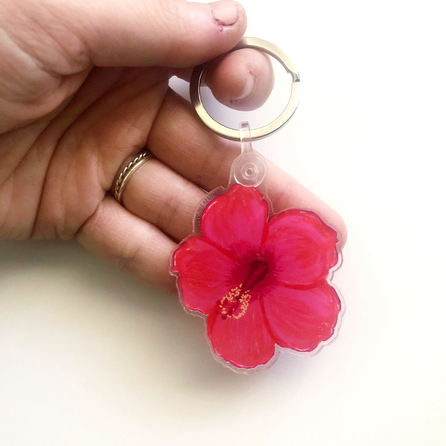 Happy Hibiscus Acrylic Keychain, Floral Gift, Backpack Keychain, Tropical Flower Keychain, SummerStyle Bracelets