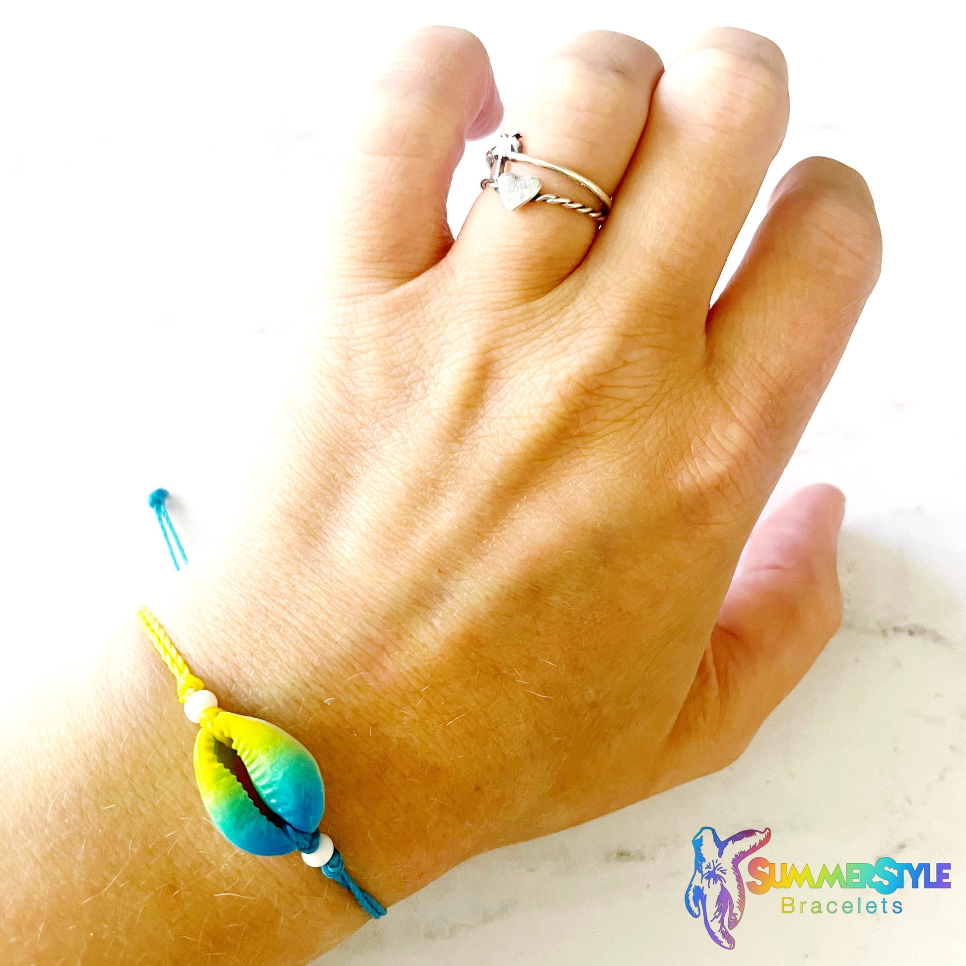 Ombre Rainbow Cowrie Shell Adjustable Waterproof Bracelet, Cowrie Shell Bracelet, Surf Jewelry, SummerStyle Bracelets