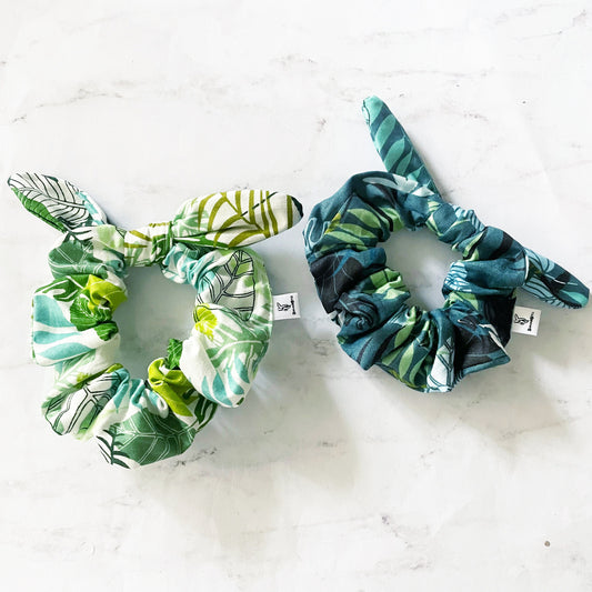 Tropical Plants Scrunchie, Scrunched Bow Hair Tie, Hair Bow, Plant Mom Gift, Hair Accessories, Bow Scrunchie, SummerStyle Bracelets