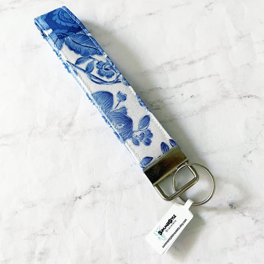 Blue Floral Patchwork Key Fob Wristlet, 6.5in Wristlet Lanyard, Keychain Wristlet, Handmade Lanyard, SummerStyle Bracelets
