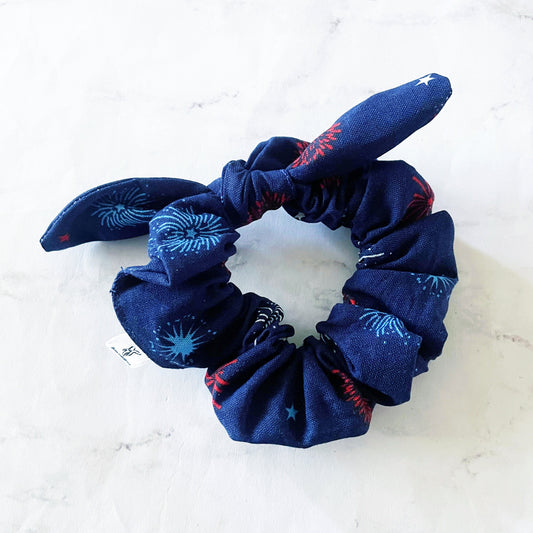 Americana Fireworks Bow Scrunchie, July 4th Accessories, Hair Accessories, Bow Hair Tie, SummerStyle Bracelets