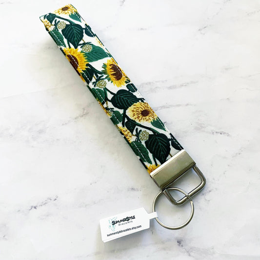 Leafy Sunflower Key Fob Wristlet, 6.5in Wristlet Lanyard, Keychain Wristlet, Handmade Lanyard, SummerStyle Bracelets