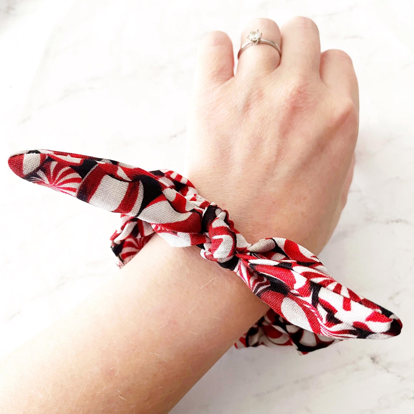 CHRISTMAS Pretty Peppermint Bow Scrunchie, Christmas Scrunchie, Hair Accessories, Bow Hair Tie, SummerStyle Bracelets