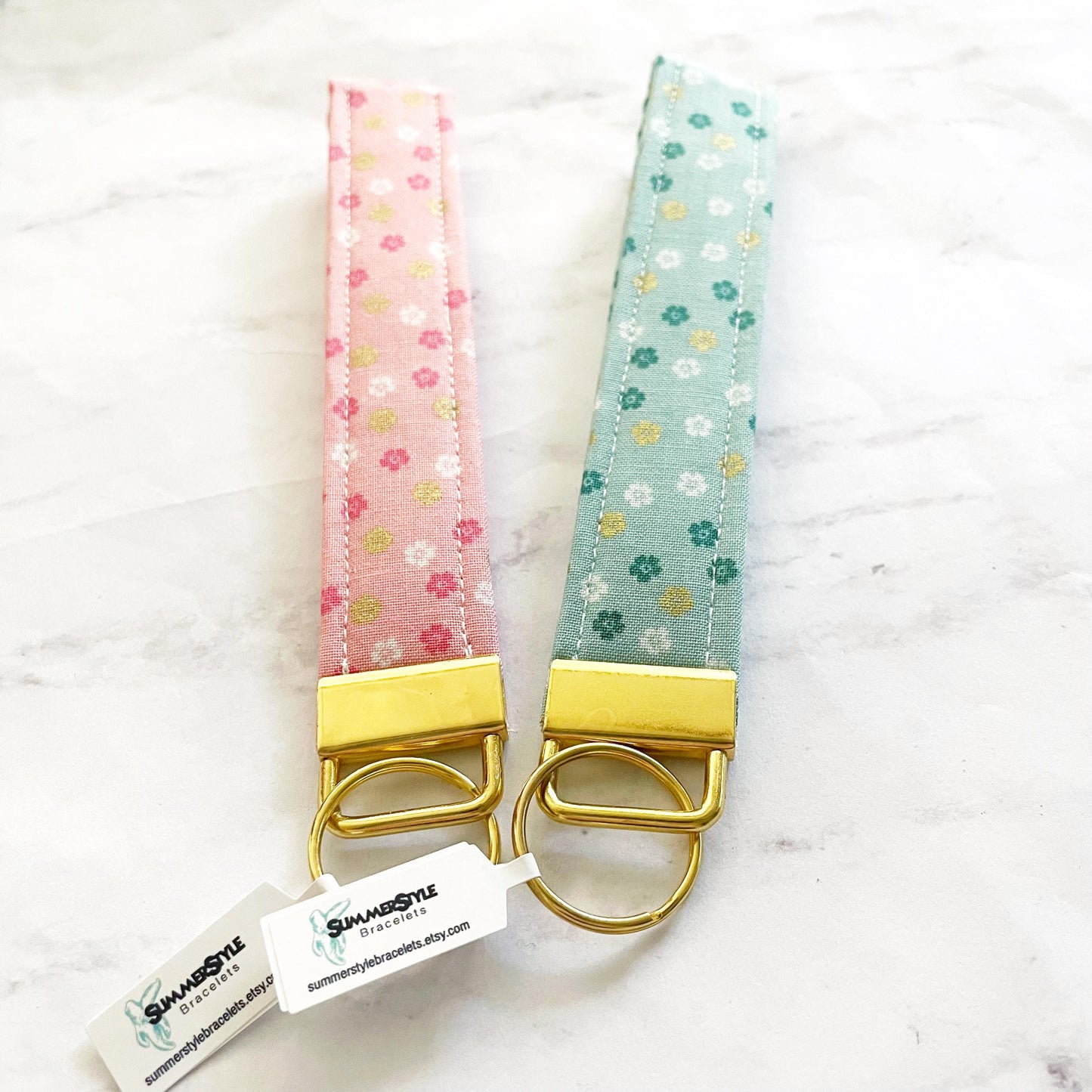 Tiny Flowers Key Fob Wristlet, 6.5in Wristlet Lanyard, Keychain Wristlet, Handmade Lanyard, SummerStyle Bracelets