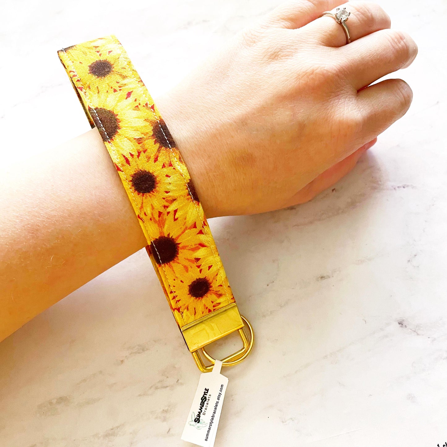 Golden Sunflower Key Fob Wristlet, 6.5in Wristlet Lanyard, Keychain Wristlet, Handmade Lanyard, SummerStyle Bracelets