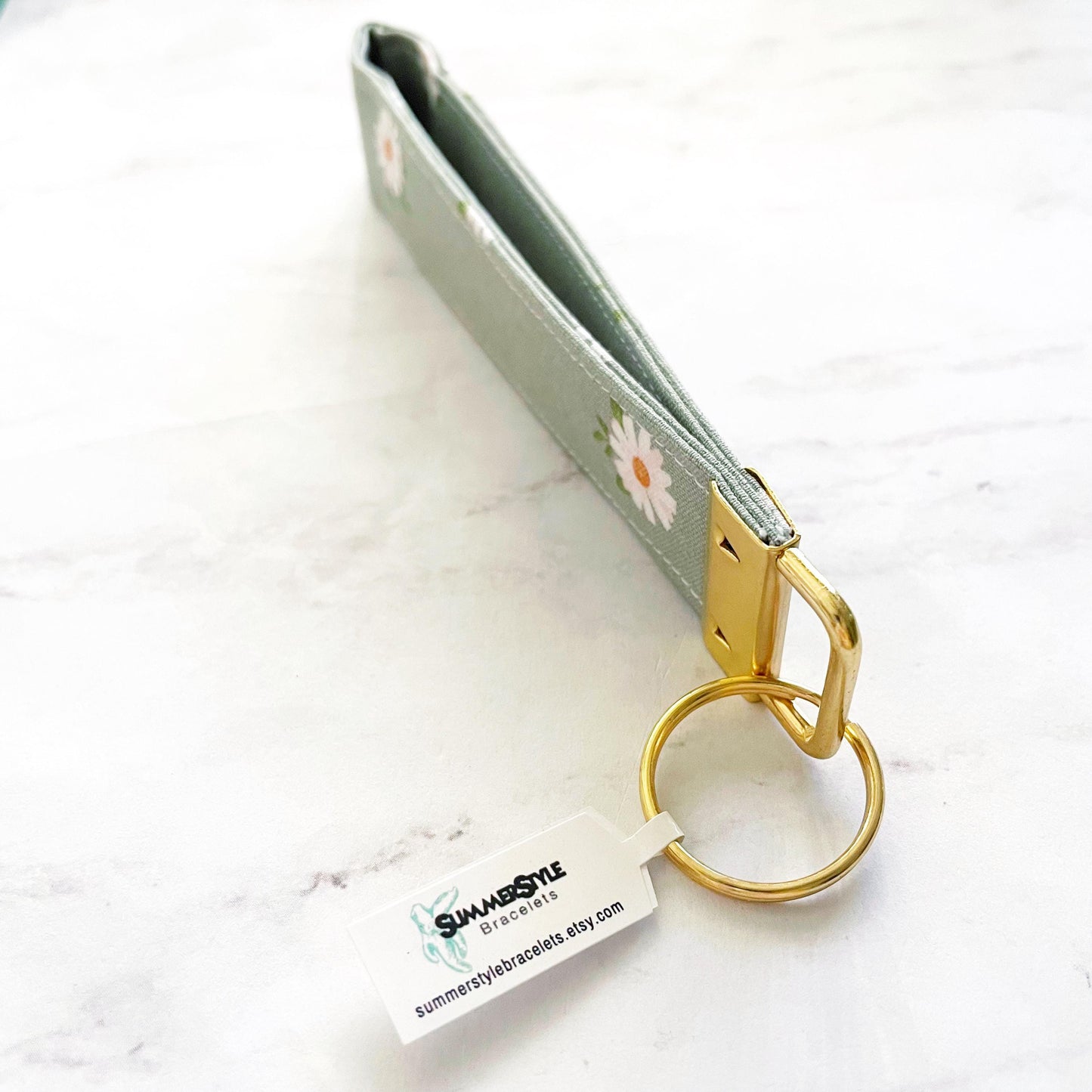 Sage Daisy Key Fob Wristlet, 6.5in Wristlet Lanyard, Keychain Wristlet, Handmade Lanyard, SummerStyle Bracelets