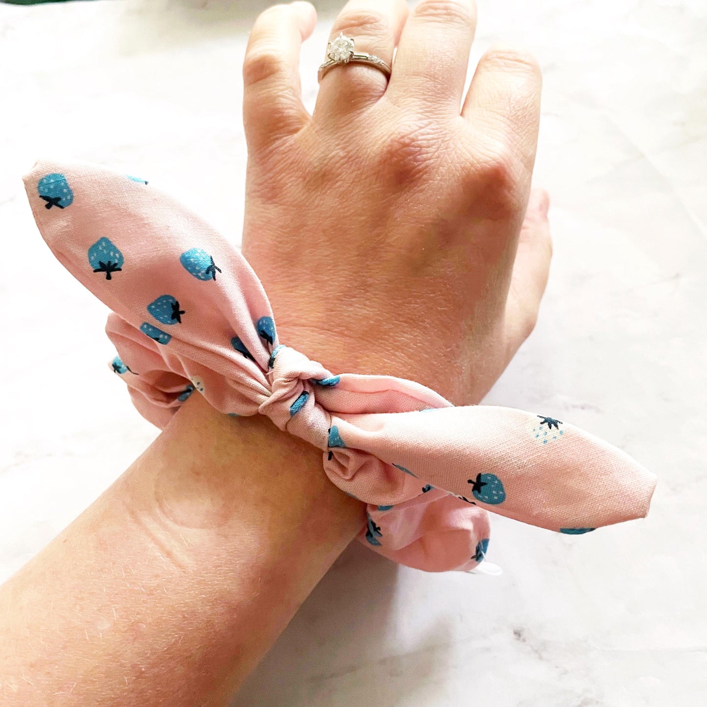 Tiny Strawberry Bow Scrunchie, Strawberry Gift, Hair Accessories, Bow Hair Tie, SummerStyle Bracelets