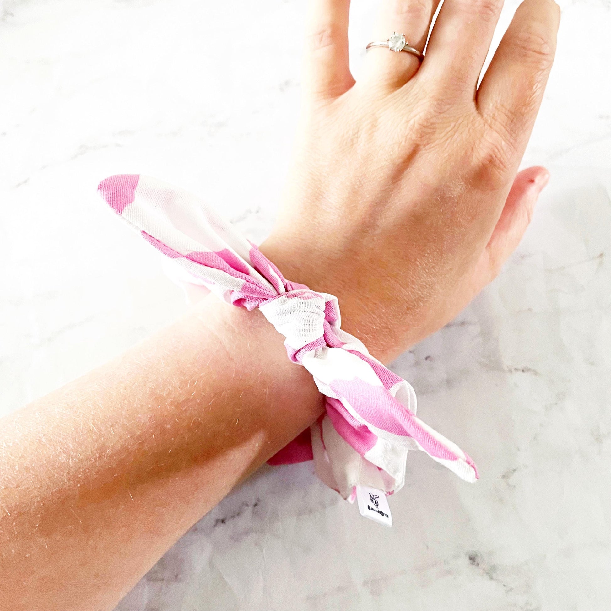 Strawberry Milk Bow Scrunchie, Pink Cow Print Scrunchie, Strawberry Accessories, SummerStyle Bracelets