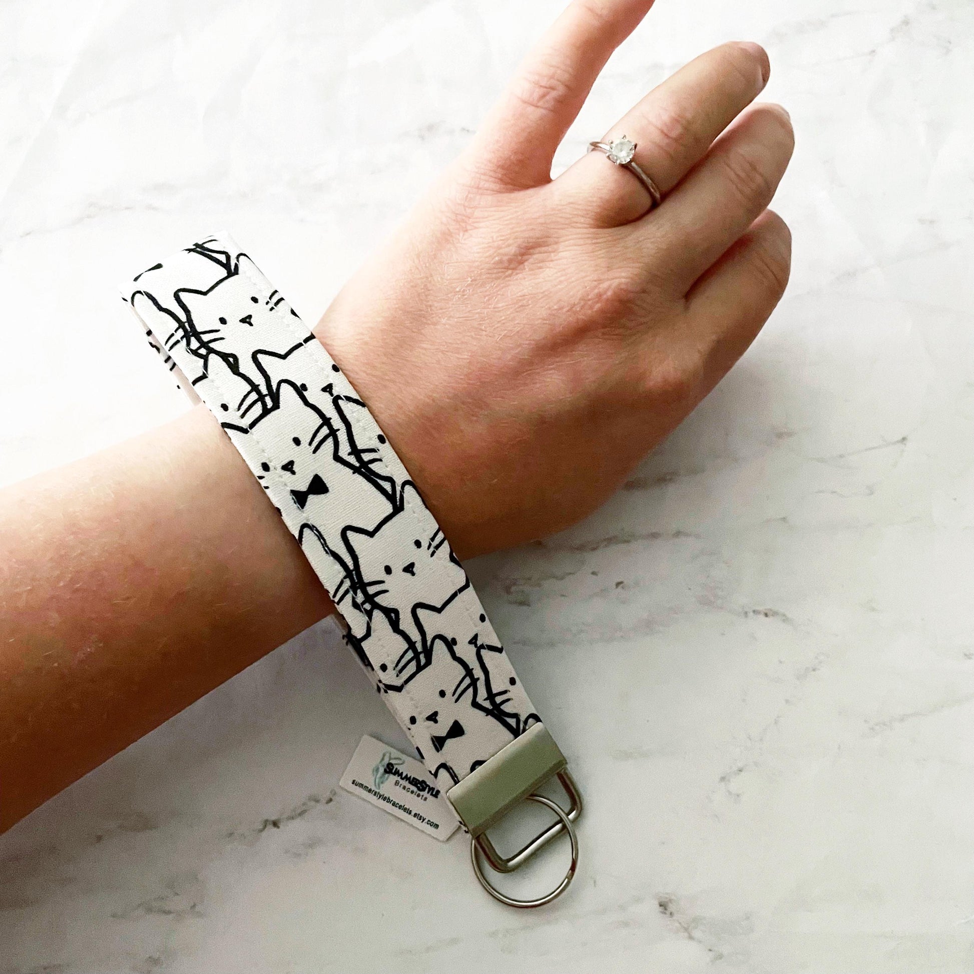 Tuxedo Cat Key Fob Wristlet, 6.5in Wristlet Lanyard, Keychain Wristlet, Handmade Lanyard, SummerStyle Bracelets