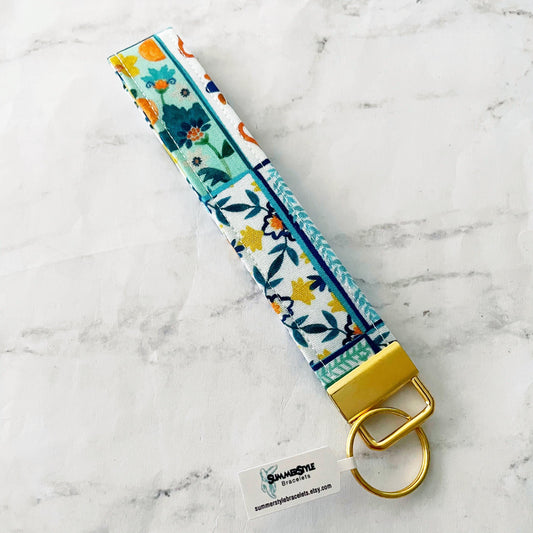 Italian Summer Key Fob Wristlet, 6.5in Wristlet Lanyard, Keychain Wristlet, Handmade Lanyard, SummerStyle Bracelets
