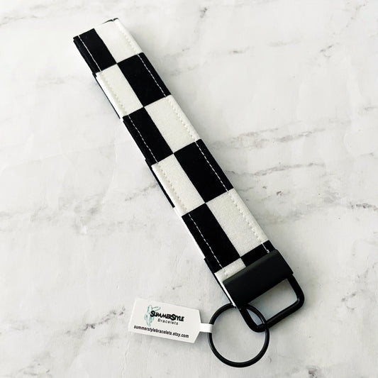 Black & White Checkered Key Fob Wristlet, 6.5in Wristlet Lanyard, Keychain Wristlet, Handmade Lanyard, SummerStyle Bracelets