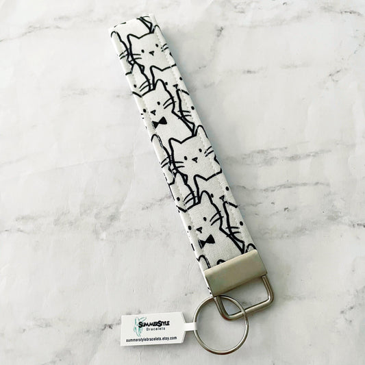 Tuxedo Cat Key Fob Wristlet, 6.5in Wristlet Lanyard, Keychain Wristlet, Handmade Lanyard, SummerStyle Bracelets