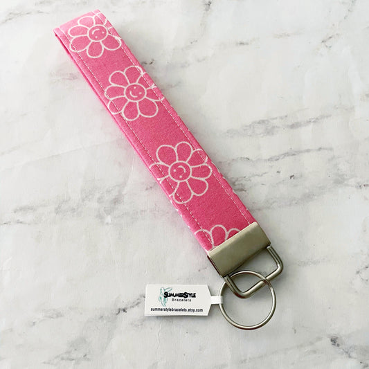 Pink Happy Daisy Key Fob Wristlet, 6.5in Wristlet Lanyard, Keychain Wristlet, Handmade Lanyard, SummerStyle Bracelets