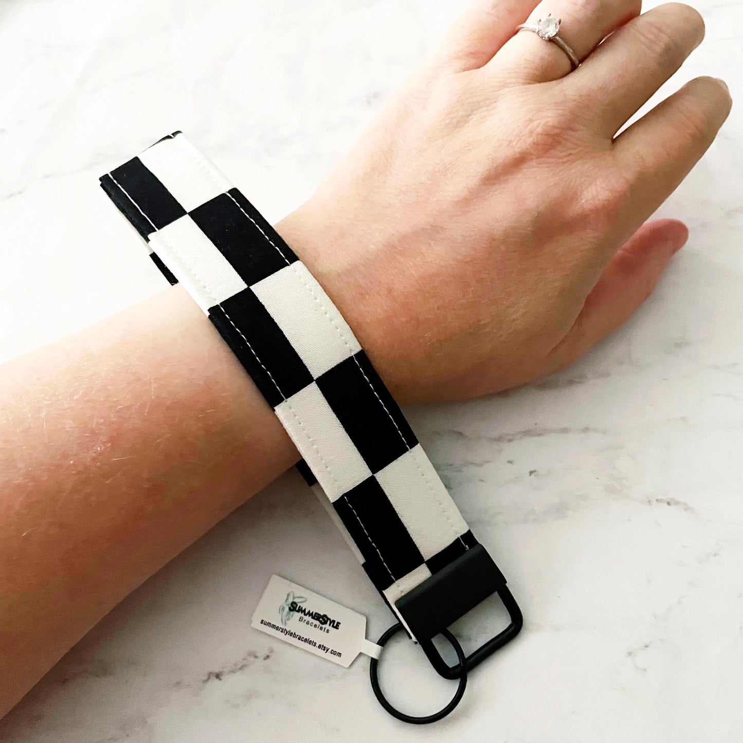 Black & White Checkered Key Fob Wristlet, 6.5in Wristlet Lanyard, Keychain Wristlet, Handmade Lanyard, SummerStyle Bracelets