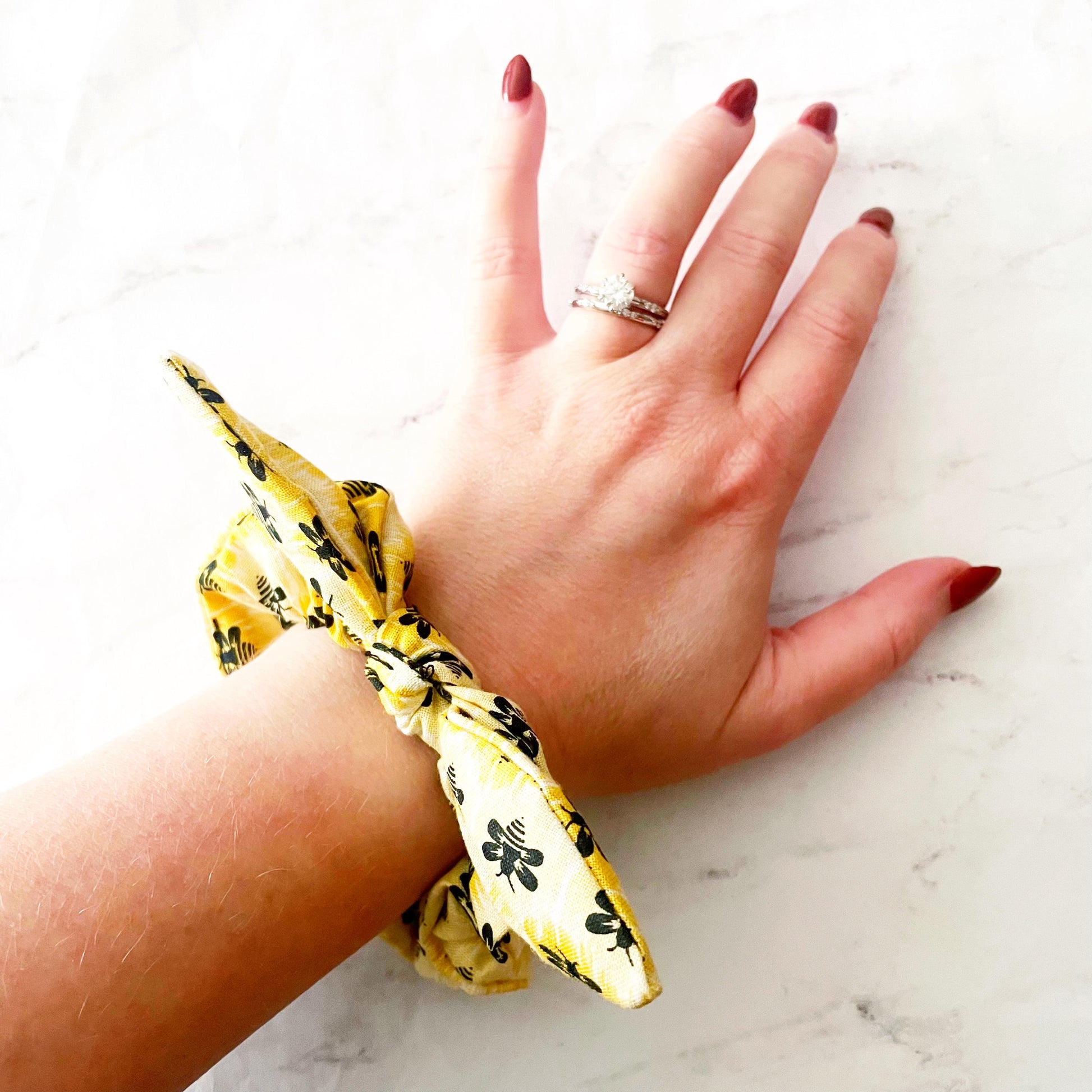 Black Bee Bow Scrunchie, Hair Accessories, SummerStyle Bracelets