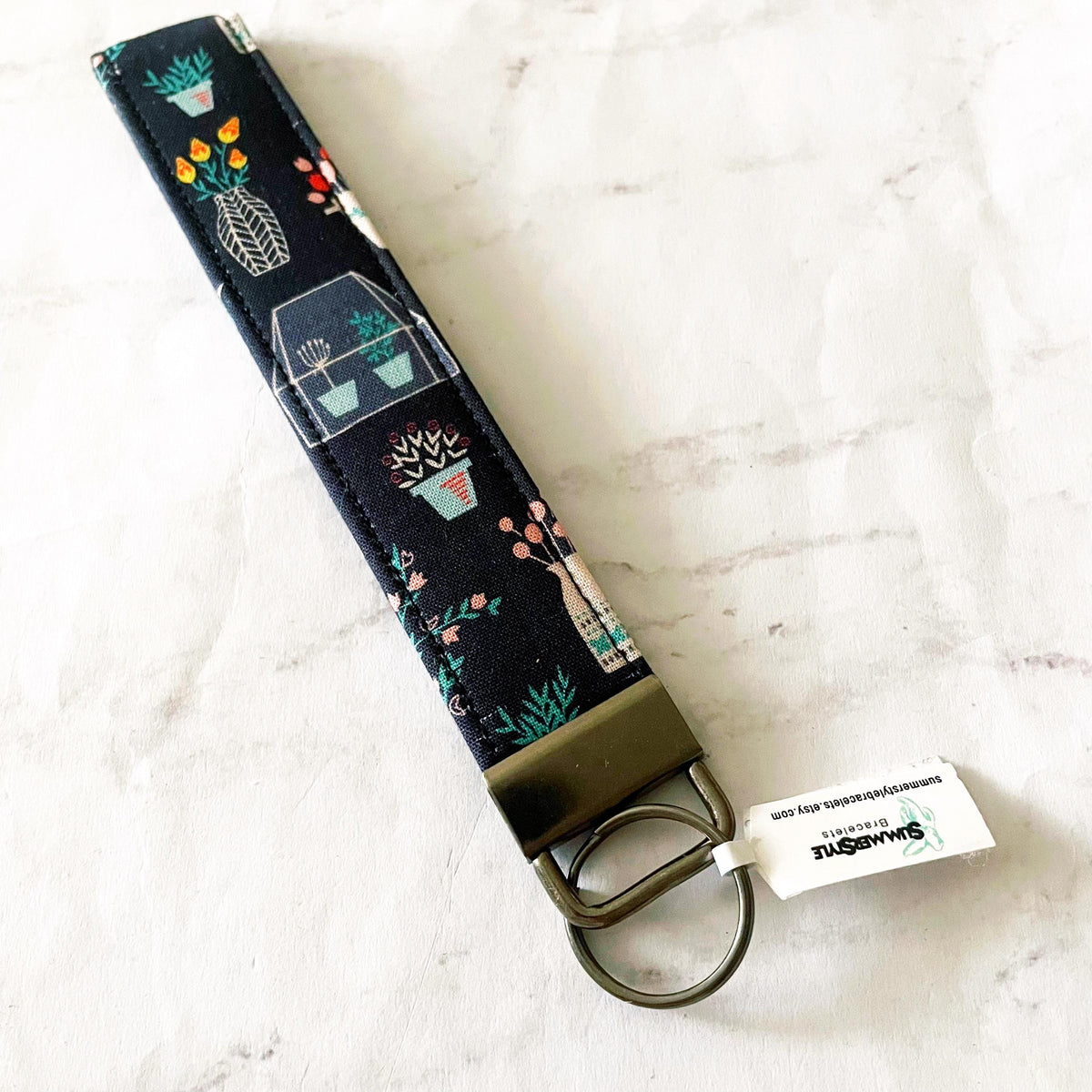 Hanging Plants Key Fob Wristlet, 6.5in Wristlet Lanyard, Keychain Wristlet, Handmade Lanyard, SummerStyle Bracelets
