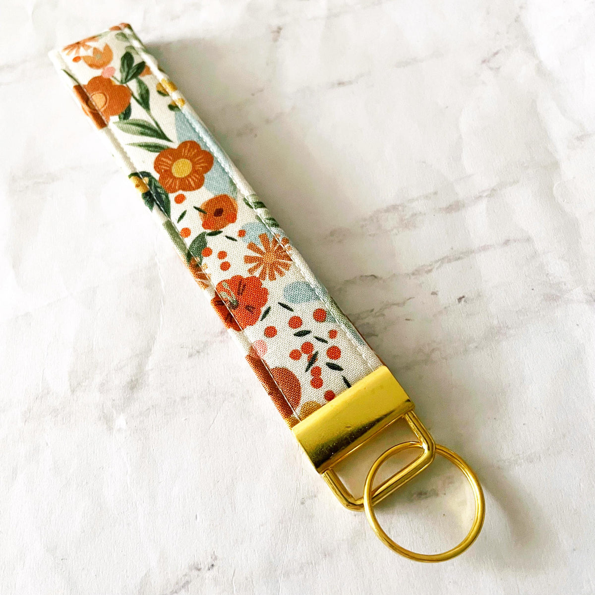 Hanging Plants Key Fob Wristlet, 6.5in Wristlet Lanyard, Keychain Wristlet, Handmade Lanyard, SummerStyle Bracelets