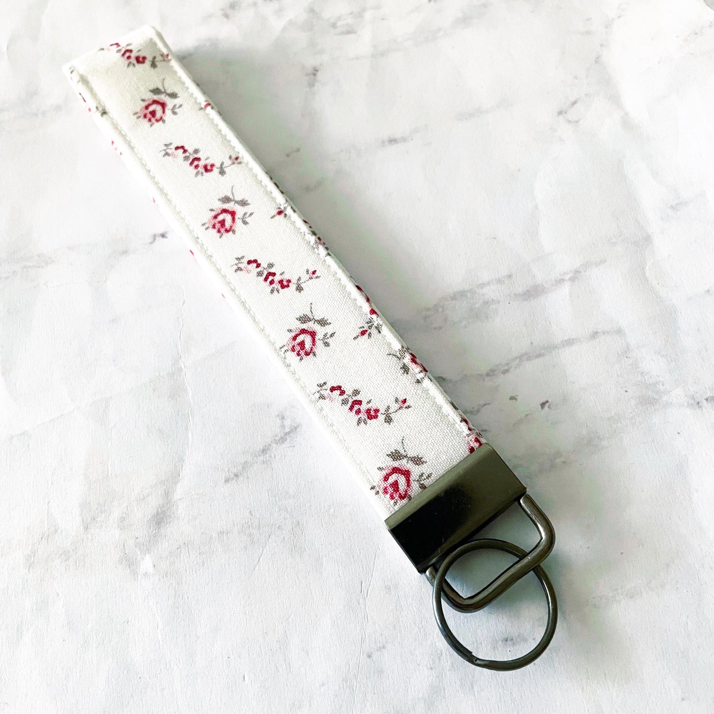 Ravishing Roses Key Fob Wristlet, 6.5in Wristlet Lanyard, Keychain Wristlet, Handmade Lanyard, SummerStyle Bracelets