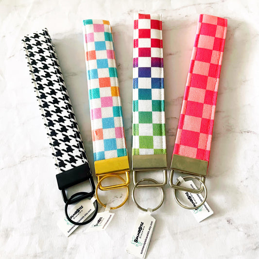 Black & White Checkered Key Fob Wristlet, 6.5in Wristlet Lanyard, Keychain Wristlet, Handmade Lanyard, SummerStyle Bracelets