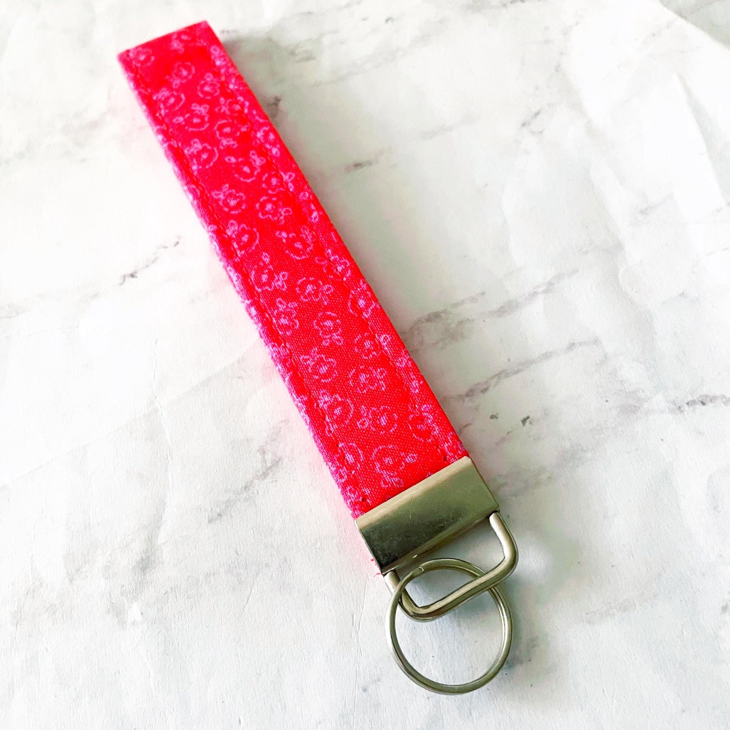 Ravishing Roses Key Fob Wristlet, 6.5in Wristlet Lanyard, Keychain Wristlet, Handmade Lanyard, SummerStyle Bracelets